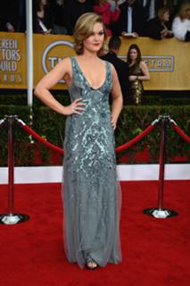 Julia Stiles feet photo thumbnail