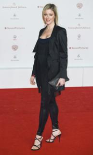 Julia Stinshoff feet photo 16