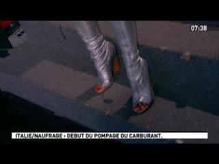 Julia Vignali feet photo 3