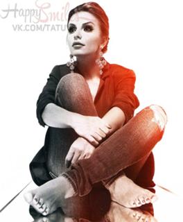 Julia Volkova feet photo thumbnail
