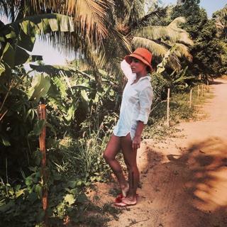 Julia Volkova feet photo thumbnail