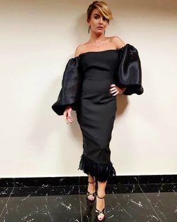 Julia Volkova feet photo thumbnail