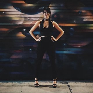 Julia Voth feet photo 9