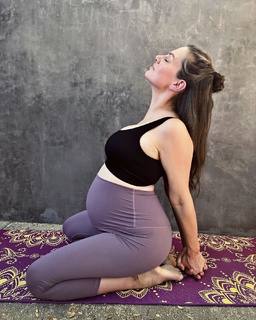 Julia Voth feet photo 8