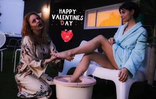 Julia Voth feet photo 4