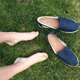 Julia Wieniawa-Narkiewicz feet photo thumbnail