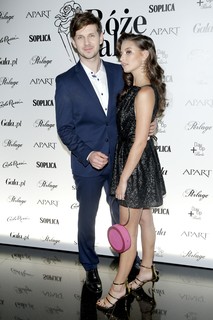 Julia Wieniawa-Narkiewicz feet photo thumbnail