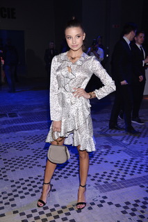 Julia Wieniawa-Narkiewicz feet photo thumbnail