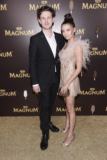 Julia Wieniawa-Narkiewicz feet photo thumbnail