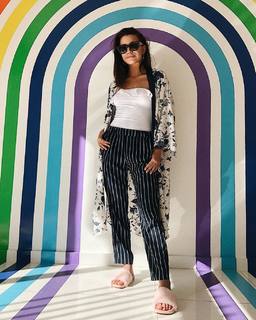 Julia Wieniawa-Narkiewicz feet photo thumbnail