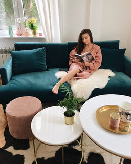 Julia Wieniawa-Narkiewicz feet photo thumbnail