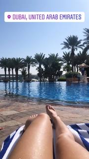 Julia Wieniawa-Narkiewicz feet photo thumbnail