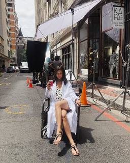 Julia Wieniawa-Narkiewicz feet photo thumbnail