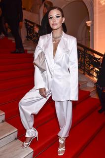 Julia Wieniawa-Narkiewicz feet photo thumbnail