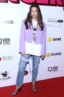 Julia Wieniawa-Narkiewicz feet photo thumbnail