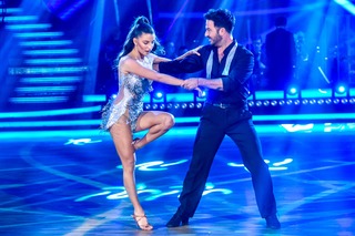 Julia Wieniawa-Narkiewicz feet photo thumbnail