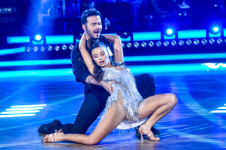 Julia Wieniawa-Narkiewicz feet photo thumbnail