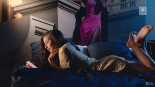 Julia Wieniawa-Narkiewicz feet photo thumbnail