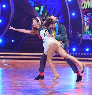 Julia Wieniawa-Narkiewicz feet photo thumbnail