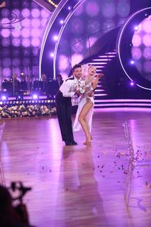 Julia Wieniawa-Narkiewicz feet photo thumbnail