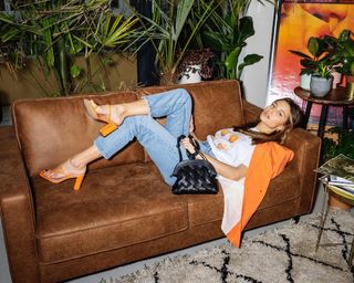 Julia Wieniawa-Narkiewicz feet photo thumbnail