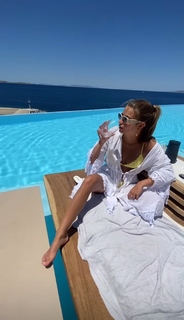 Julia Wieniawa-Narkiewicz feet photo thumbnail