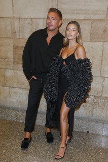 Julia Wieniawa-Narkiewicz feet photo thumbnail