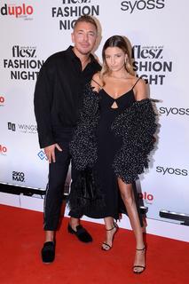 Julia Wieniawa-Narkiewicz feet photo thumbnail