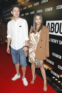 Julia Wieniawa-Narkiewicz feet photo thumbnail