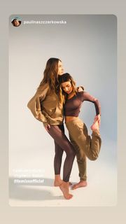 Julia Wieniawa-Narkiewicz feet photo thumbnail