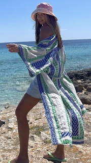 Julia Wieniawa-Narkiewicz feet photo thumbnail