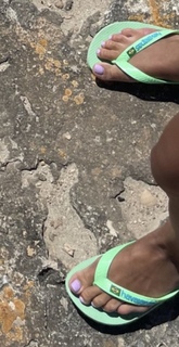 Julia Wieniawa-Narkiewicz feet photo thumbnail