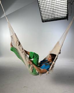 Julia Wieniawa-Narkiewicz feet photo thumbnail