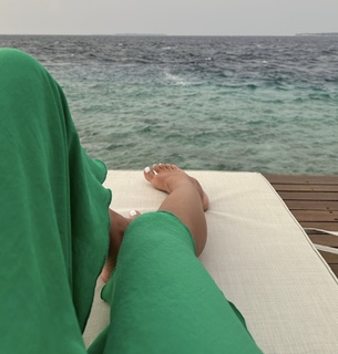 Julia Wieniawa-Narkiewicz feet photo thumbnail