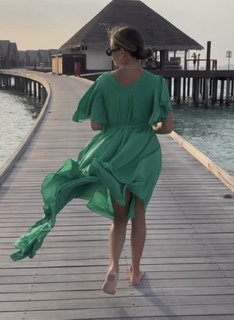 Julia Wieniawa-Narkiewicz feet photo thumbnail