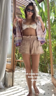 Julia Wieniawa-Narkiewicz feet photo thumbnail