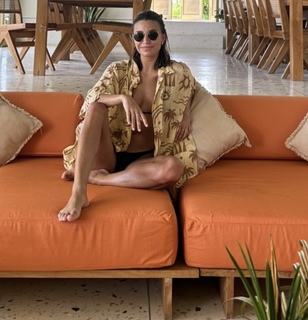 Julia Wieniawa-Narkiewicz feet photo thumbnail