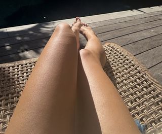 Julia Wieniawa-Narkiewicz feet photo thumbnail