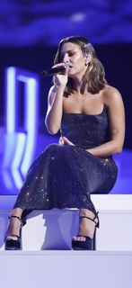 Julia Wieniawa-Narkiewicz feet photo thumbnail