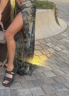 Julia Wieniawa-Narkiewicz feet photo thumbnail