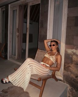 Julia Wieniawa-Narkiewicz feet photo thumbnail