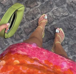 Julia Wieniawa-Narkiewicz feet photo thumbnail