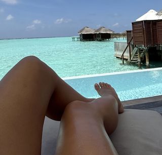 Julia Wieniawa-Narkiewicz feet photo thumbnail