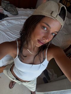 Julia Wieniawa-Narkiewicz feet photo 3