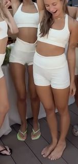 Julia Wieniawa-Narkiewicz feet photo 14
