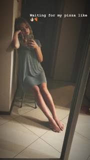 Julia Wróblewska feet photo 12