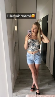 Julia Wróblewska feet photo 10