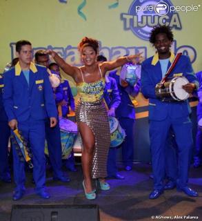 Juliana Alves feet photo 6