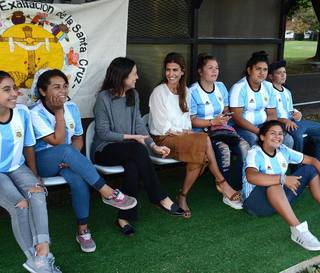 Juliana Awada feet photo 14
