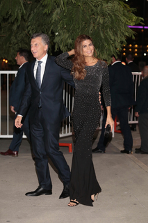 Juliana Awada feet photo 4
